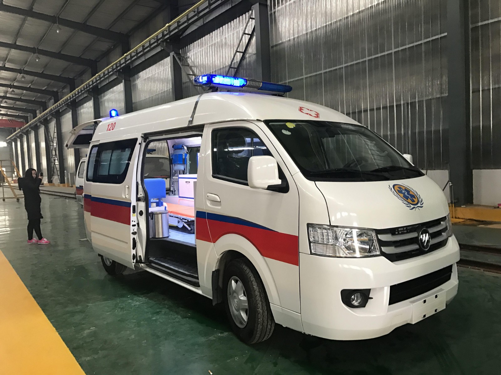 和田县救护车转院