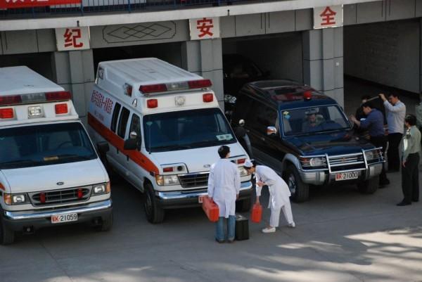 和田县救护车转院